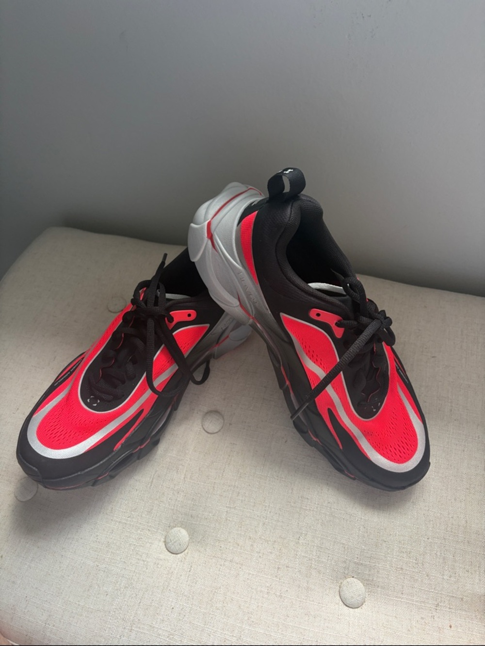 Under Armour  Women's Halo Racer Running Shoes; Sz: 8.5; Like New - Picture 5 of 14